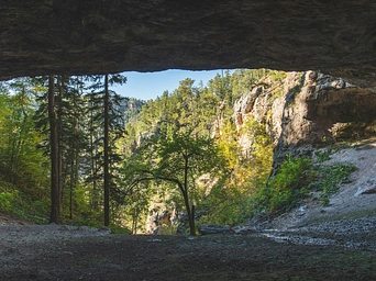 Lookout out at Spearfish Canyon from Community Caves.