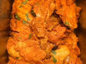 Curried chicken at Silk Road Experience, South Dakota - places to eat in Hot Springs.